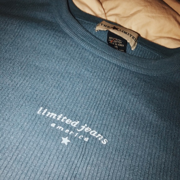 Bundle of women’s clothes size medium - Picture 2 of 6